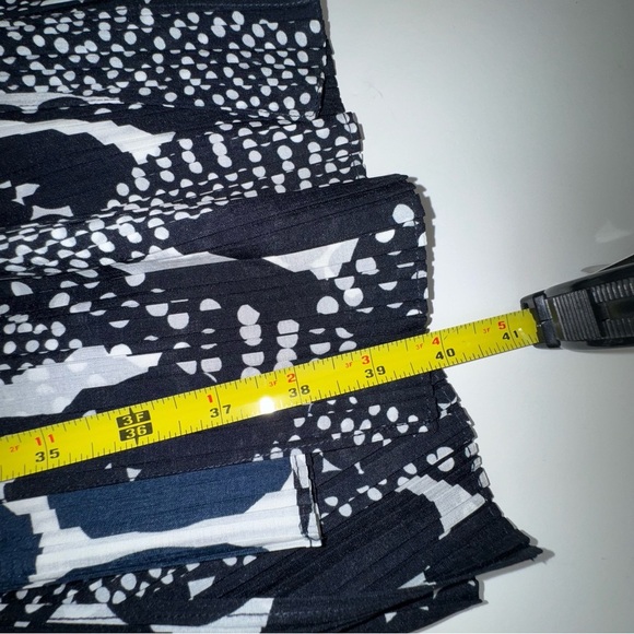 Chico’s Travelers Textured Crinkle Trench Belted Jacket Size M - Picture 8 of 10